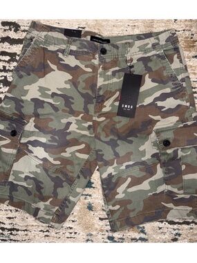 Men's Green Camo Cargo Shorts